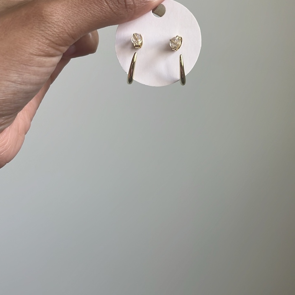#58 14k Gold Plated  C shape Hoop Earrings - Picture 6 of 7